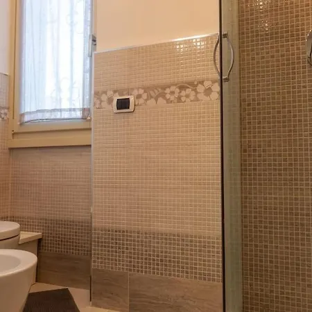 Апартаменты - 10 Min Duomo- M3 - Urban Retreat *