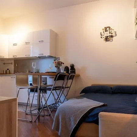 Apartmán - 10 Min Duomo- M3 - Urban Retreat