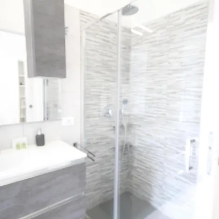 Veniero A - Sx מילאנו