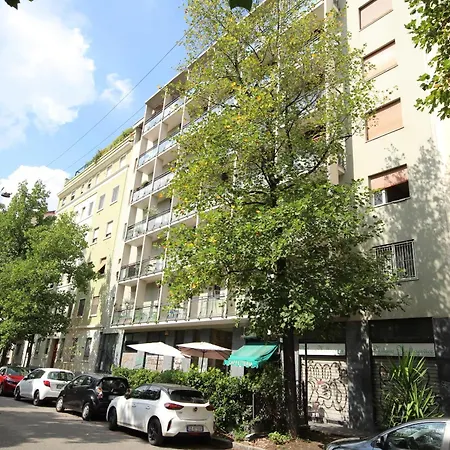 Veniero B - Dx Apartment Milan