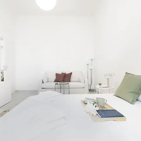 Easylife - Gracious In Citta Studi * Milan