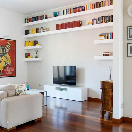 The Rent - Spacious And Renovated Multi-room In The Missori Area Apartment *