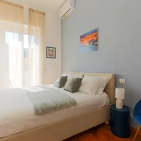 The Rent - Spacious And Renovated Multi-room In The Missori Area