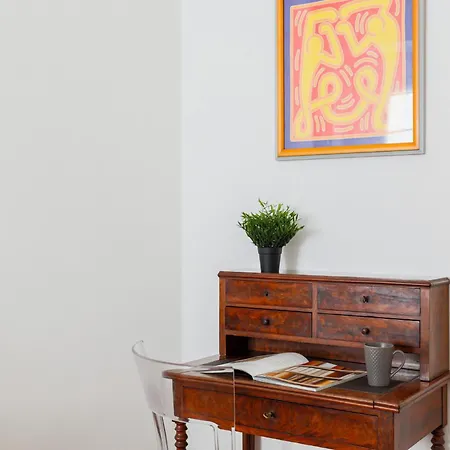 The Rent - Spacious And Renovated Multi-room In The Missori Area Apartment *