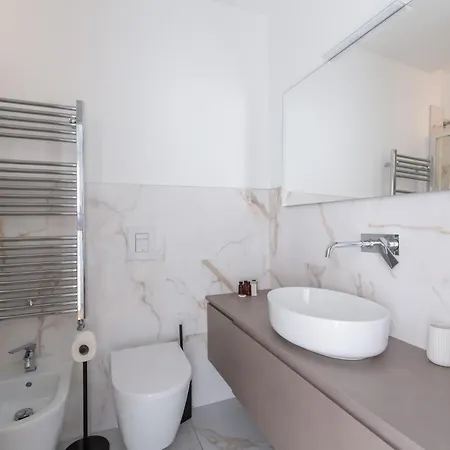 Corso Sempione Modern Flat * Mailand