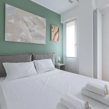 Appartement Easytopstay - Corso Sempione Modern Flat