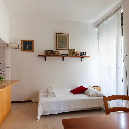 Youhosty - Lecco 11 Apartment