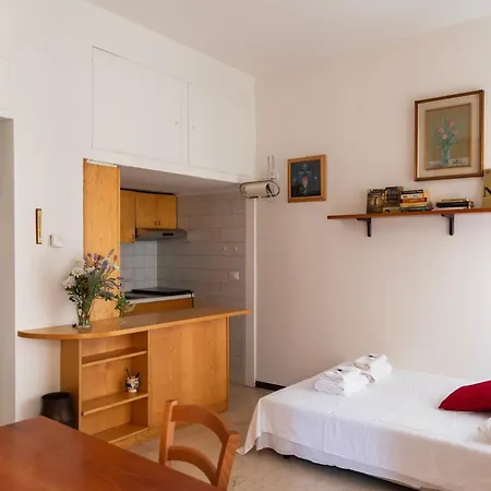 Youhosty - Lecco 11 Apartment