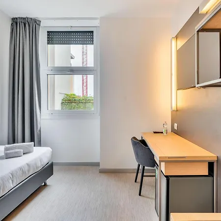 Hotell Aosta 3*