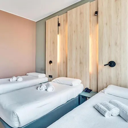 Hotell Aosta 3*