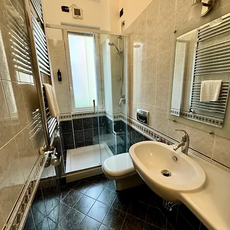 Parma Hotel 2*