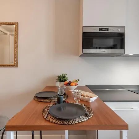 Bnbutler - Buenos Aires 49 - Lungo La Via Dello Shopping