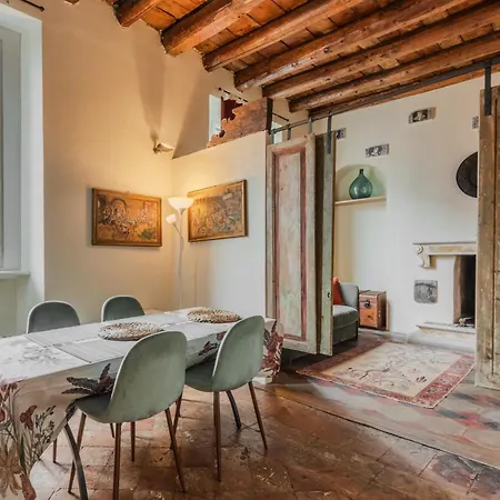 Apartamento Easytopstay - Porta Garibaldi Antique Charm *