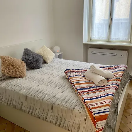 Santa Sofia Apartament Mediolan