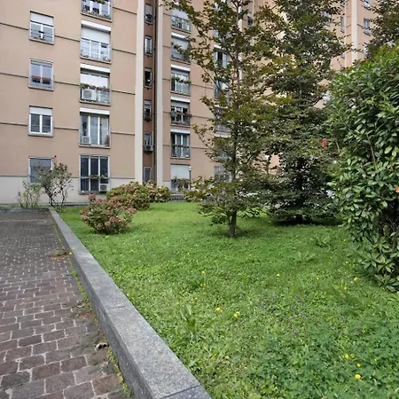 Appartamento Cadolini - Secured Parking! - Duomo In 20 Min - Quiteness And Garden Milano