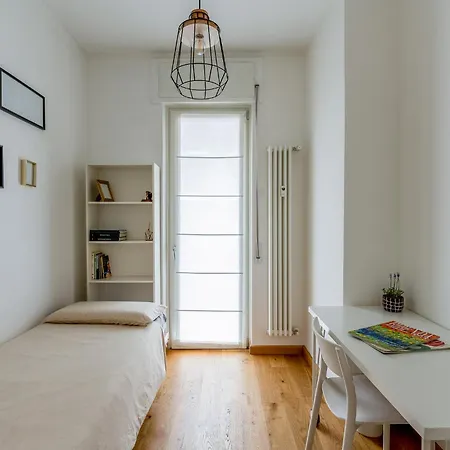 Favola House Isola Daire Milano