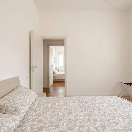 Zero Stress - Park & Ride - Private Parking Included, Close To Metro To Duomo, Stadio San Siro *