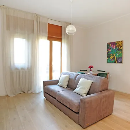 Gambara Apartment *