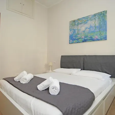 Apartment Gambara Milan