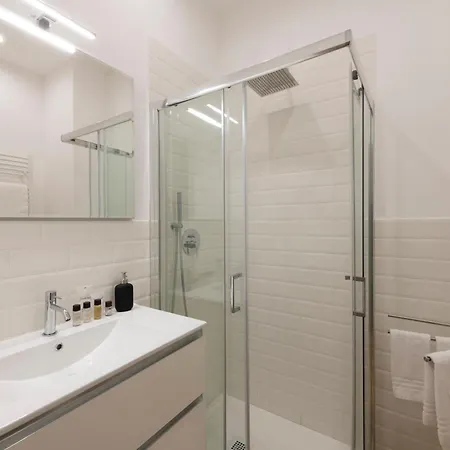 Apartament Arcimboldi 5 A Due Passi Dal Duomo Mediolan