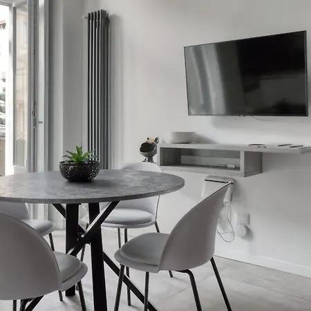 Ideal Rent - Farini 74
