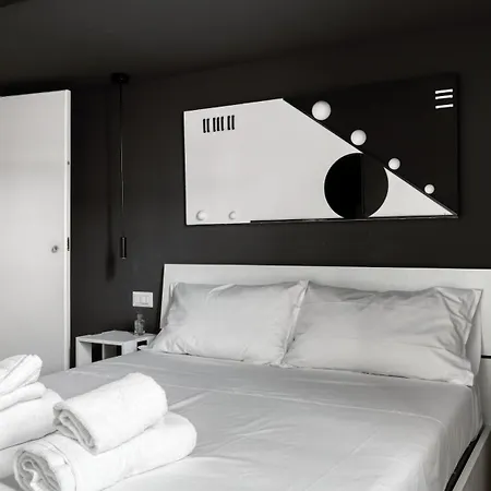 Ideal Rent - Farini 74 Milan