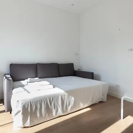 Youhosty - Bright Gioia Апартаменты Милан