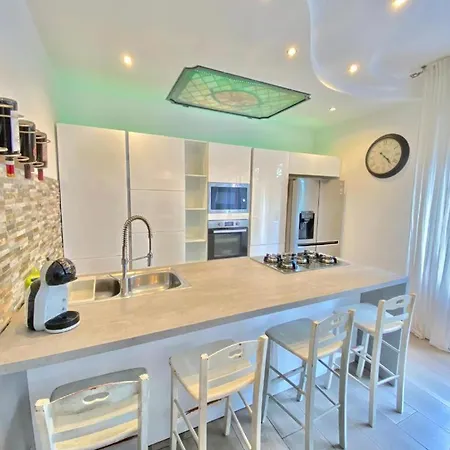 Bocconi Home, Moderno Con 2 Bagni E 2 Da Letto Appartamento *