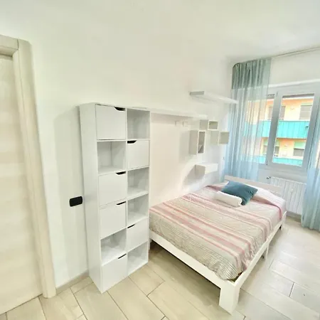 Bocconi Home, Moderno Con 2 Bagni E 2 Da Letto Appartamento