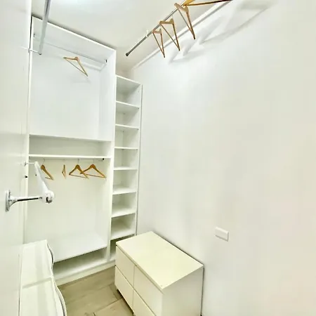 Bocconi Home, Moderno Con 2 Bagni E 2 Da Letto Milano