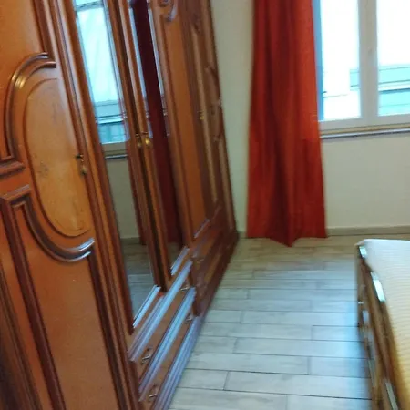 Apartment 3 Station Free Parking