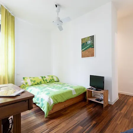 Eutropia - Ampio In Porta Venezia Apartment *