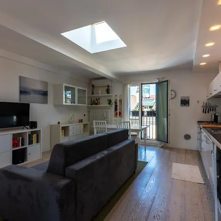 Marco Flat - 10 Minuti Da Stazione Centrale Apartment Mailand
