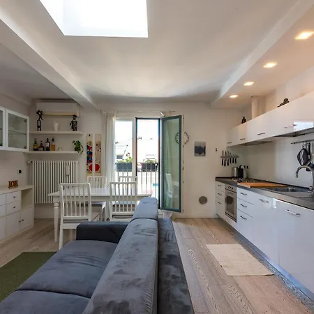 Marco Flat - 10 Minuti Da Stazione Centrale Apartment Mailand