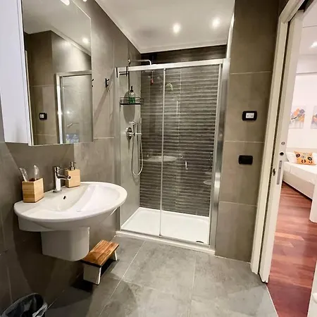 Milano Centrale-Bosco Verticale -Suite Relax Con Terrazzo