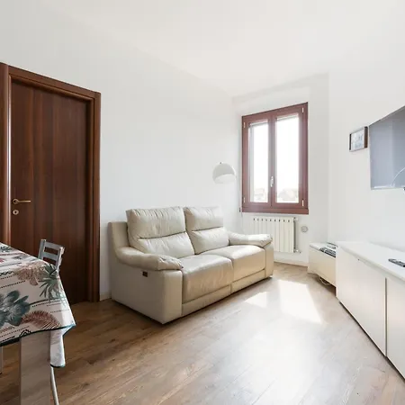 Darsena Navigli - Porta Genova M2 Apartment *