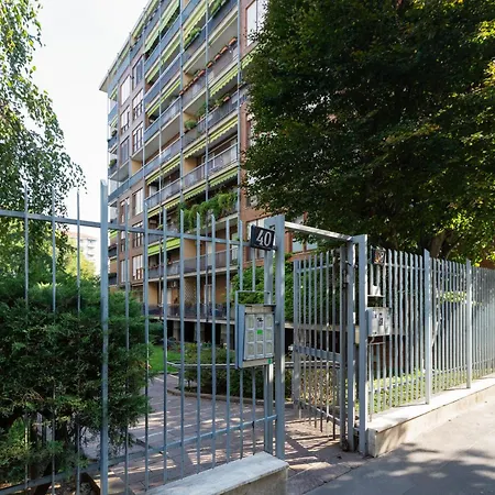 Guesthost - M1 Gambara Balcony 公寓 米兰