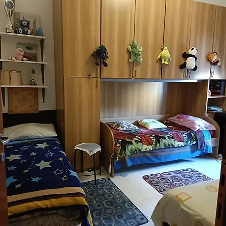 Casa Vicino Villapizzone ホームステイ *