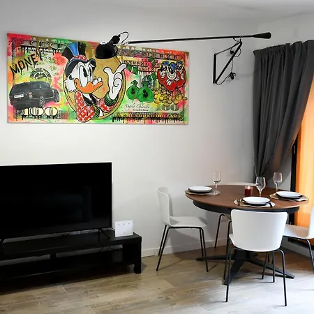 House Of Sunflowers 15 Min Da Duomo Apartment Milan