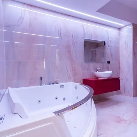 Luxury & Art A Due Passi Dall'universita Bocconi