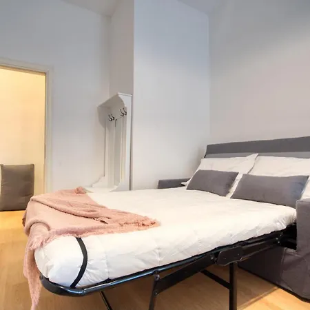 Gasthuis Italianflat - Elegant With Balcony In Navigli