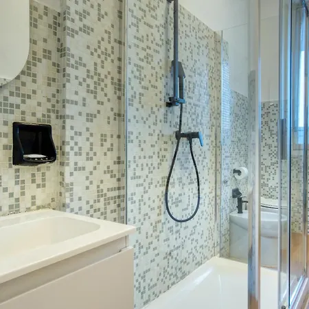 Italianflat - Elegant With Balcony In Navigli Milaan