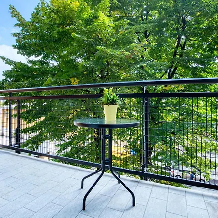 Italianflat - Elegant With Balcony In Navigli Milan