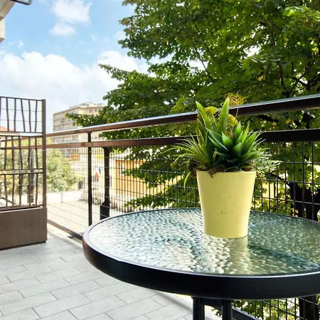 Italianflat - Elegant With Balcony In Navigli 4* Milaan