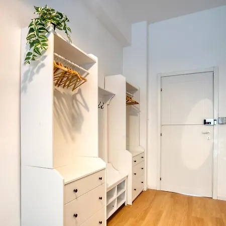 Italianflat - Elegant With Balcony In Navigli Milano