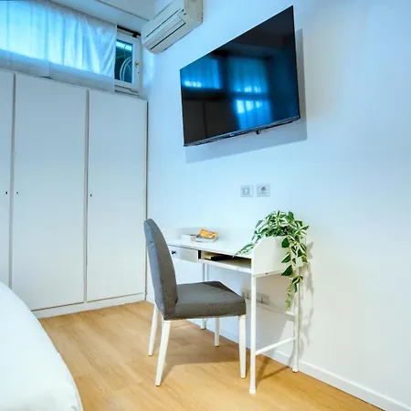 Italianflat - Elegant With Balcony In Navigli Milano