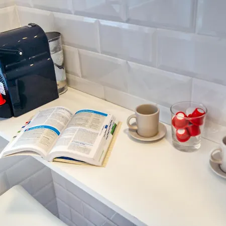 Italianflat - Elegant With Balcony In Navigli Gæstehus Milano