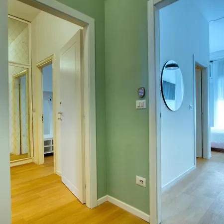 Italianflat - Elegant With Balcony In Navigli Guest house