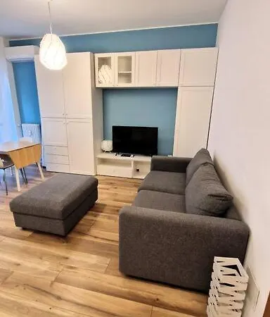 Monolocale Blu Flat - Fondazione Prada, Ieo, Duomo 15 Minuti * Milán