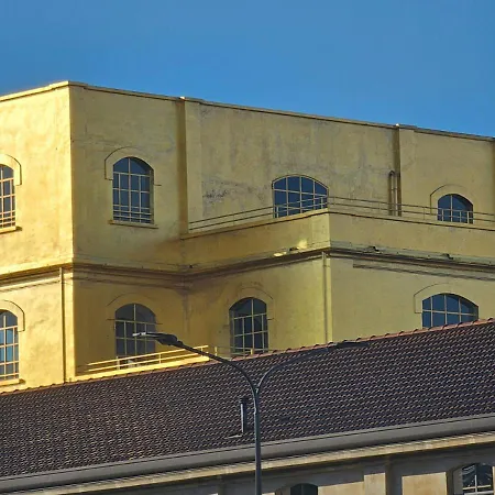 Eanna Scalo Porta Romana Prada Milán